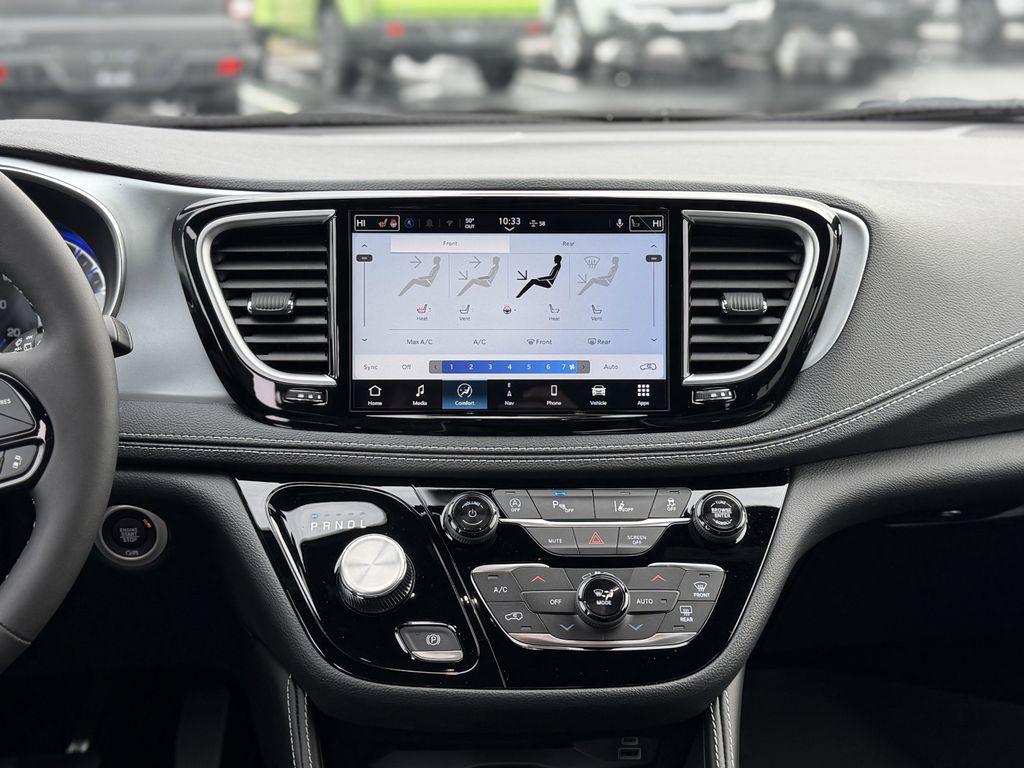 new 2026 Chrysler Pacifica car, priced at $54,477