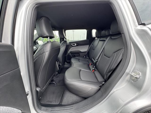 new 2025 Jeep Compass car, priced at $33,435