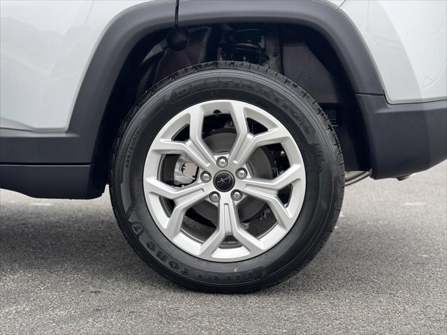 new 2025 Jeep Compass car, priced at $33,435