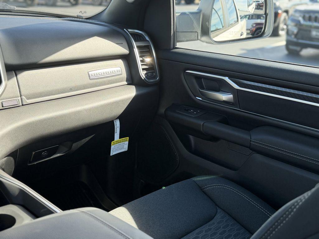 new 2025 Ram 1500 car, priced at $59,980