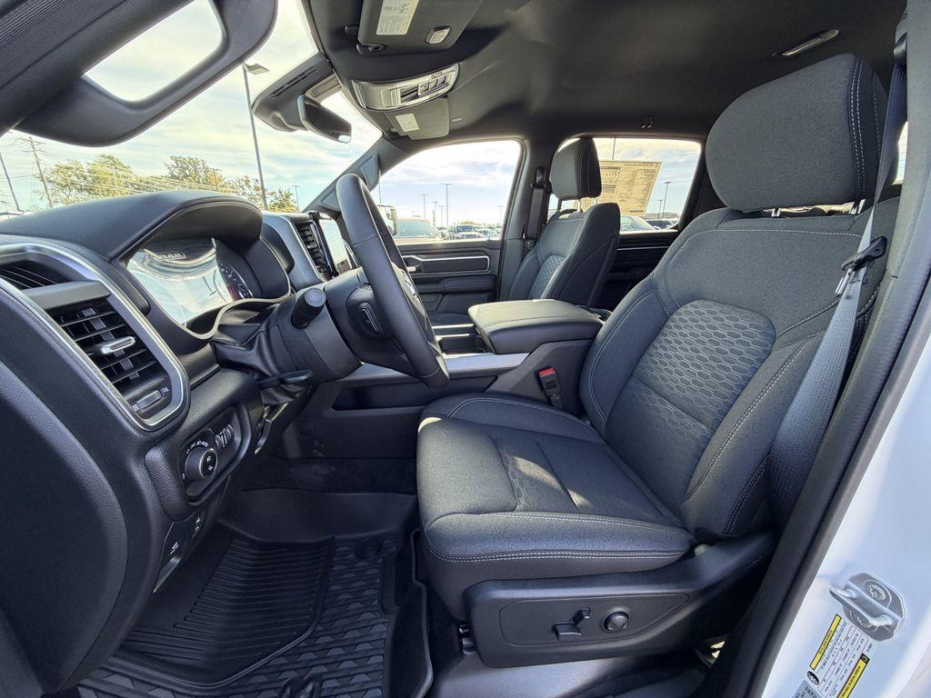new 2025 Ram 1500 car, priced at $59,980