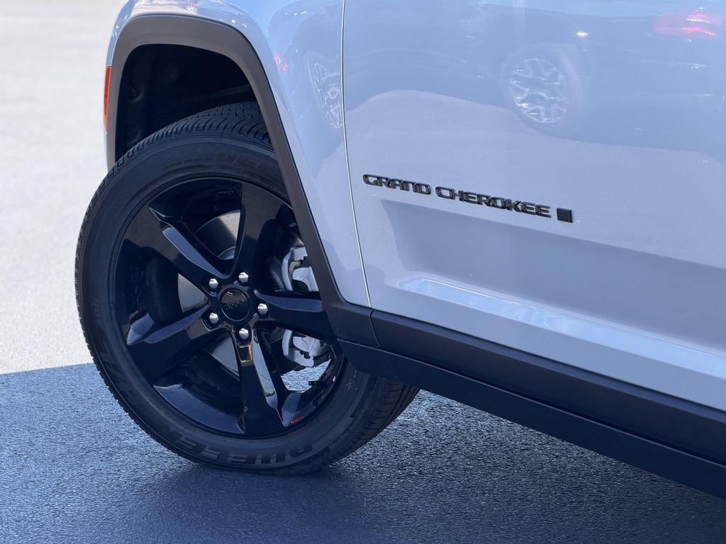 new 2025 Jeep Grand Cherokee L car, priced at $46,068