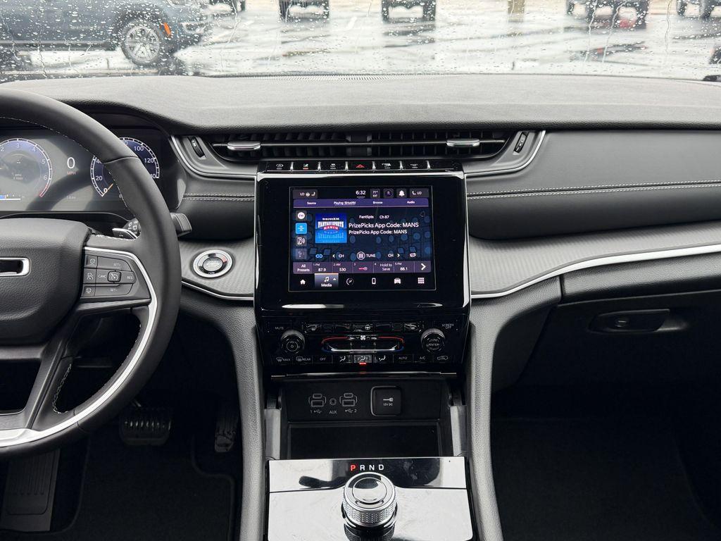 new 2025 Jeep Grand Cherokee L car, priced at $50,375