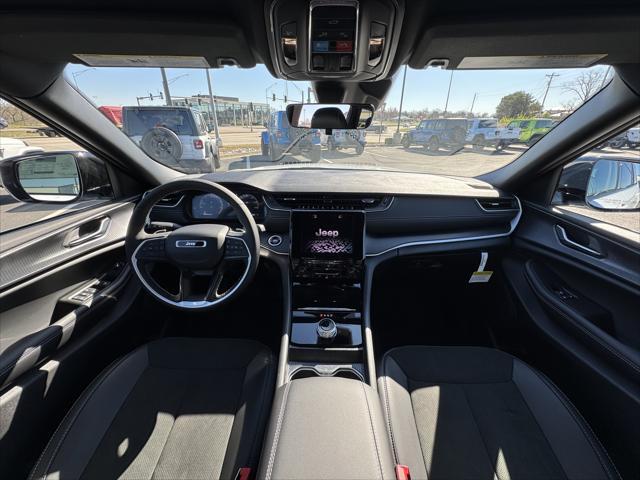 new 2025 Jeep Grand Cherokee L car, priced at $49,580