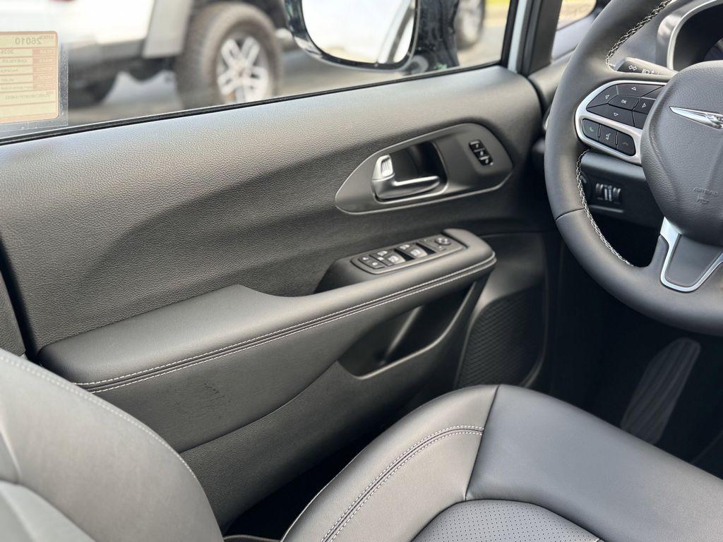 new 2026 Chrysler Pacifica car, priced at $52,655