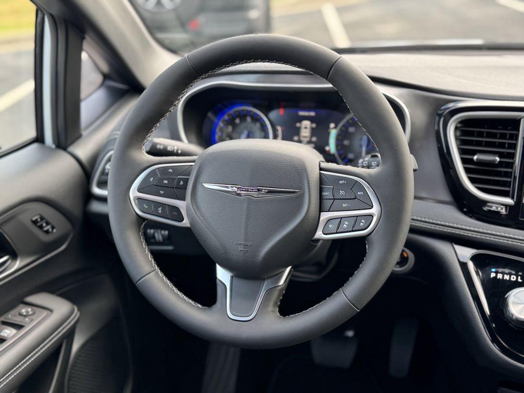 new 2026 Chrysler Pacifica car, priced at $52,655