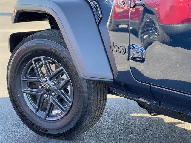 new 2025 Jeep Gladiator car, priced at $46,640