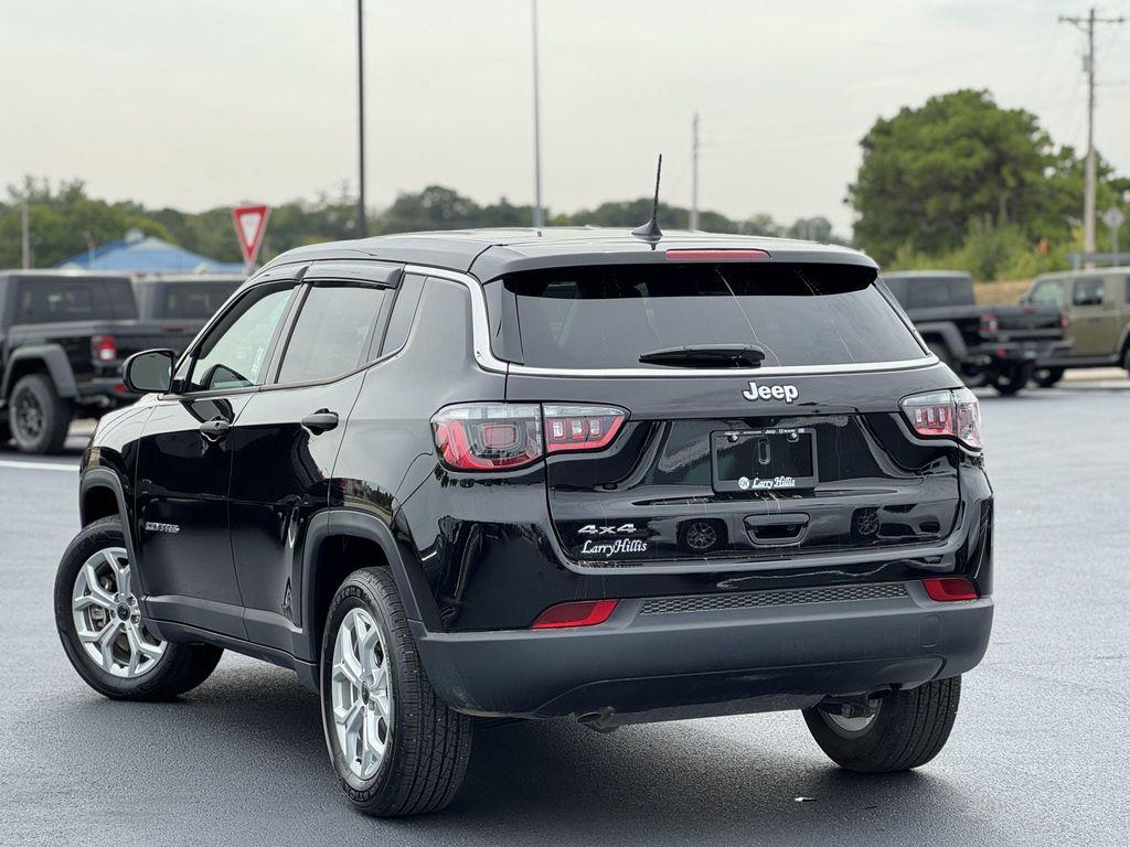 used 2025 Jeep Compass car