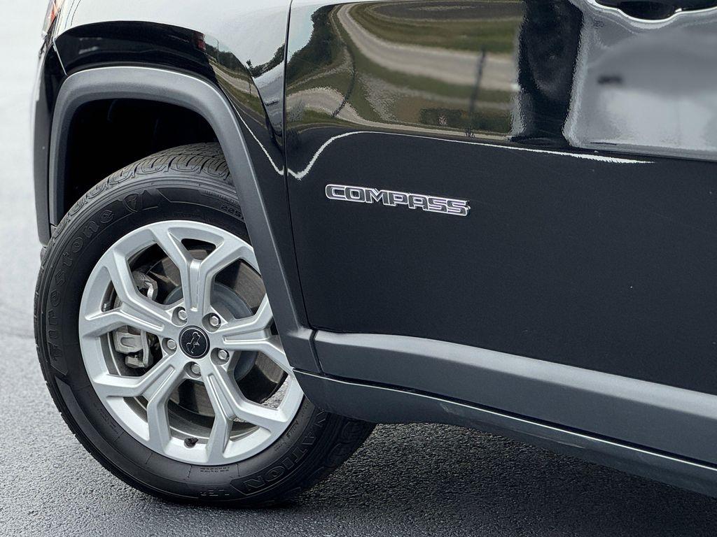 used 2025 Jeep Compass car
