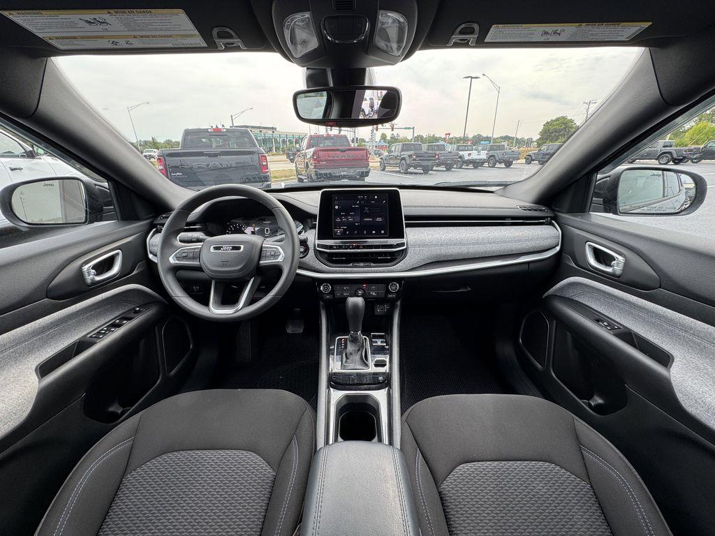 used 2025 Jeep Compass car