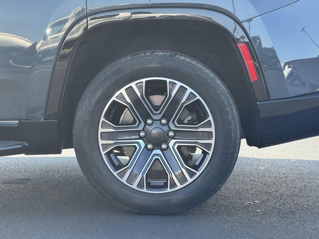 used 2024 Jeep Wagoneer car, priced at $45,913