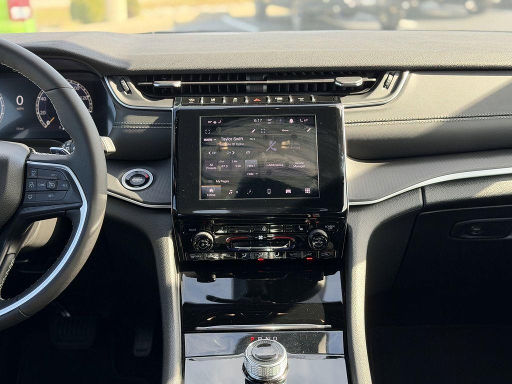 new 2025 Jeep Grand Cherokee L car, priced at $43,552