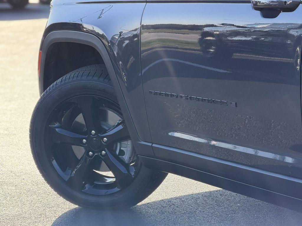 new 2025 Jeep Grand Cherokee L car, priced at $47,200
