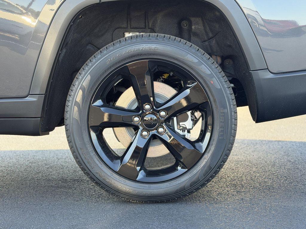 new 2025 Jeep Grand Cherokee L car, priced at $47,200