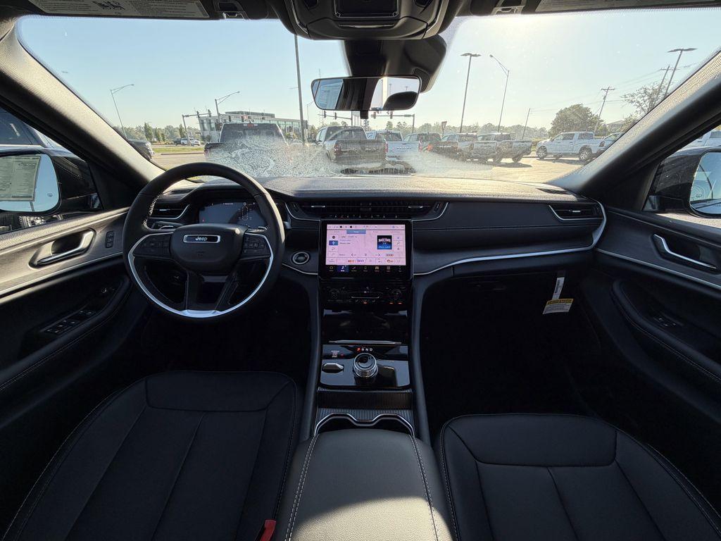 new 2025 Jeep Grand Cherokee L car, priced at $47,200