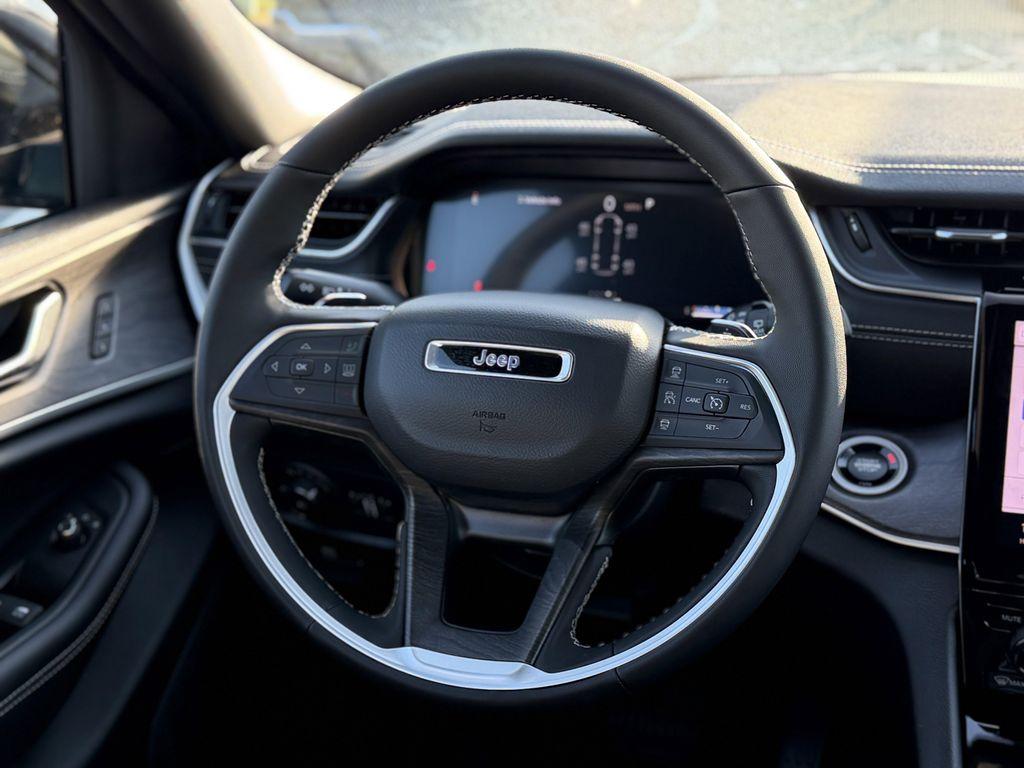 new 2025 Jeep Grand Cherokee L car, priced at $47,200