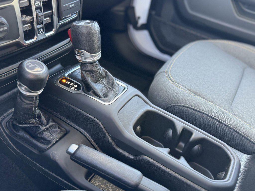 new 2025 Jeep Wrangler car, priced at $44,975