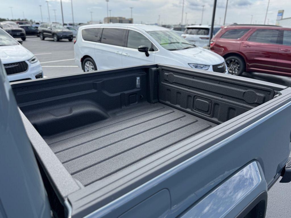 new 2025 Jeep Gladiator car, priced at $46,200
