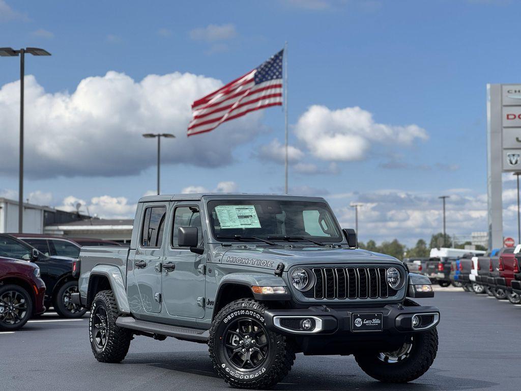 new 2025 Jeep Gladiator car, priced at $46,200