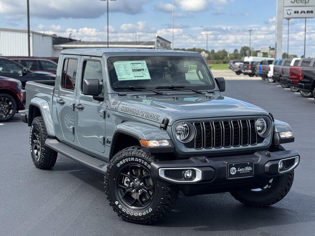 new 2025 Jeep Gladiator car, priced at $46,200