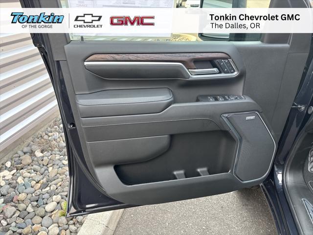 new 2025 GMC Sierra 2500 car, priced at $75,000