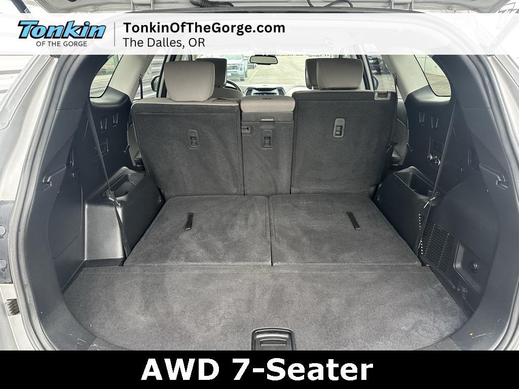 used 2018 Hyundai Santa Fe car, priced at $15,987