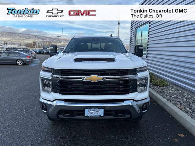 new 2025 Chevrolet Silverado 2500 car, priced at $66,000