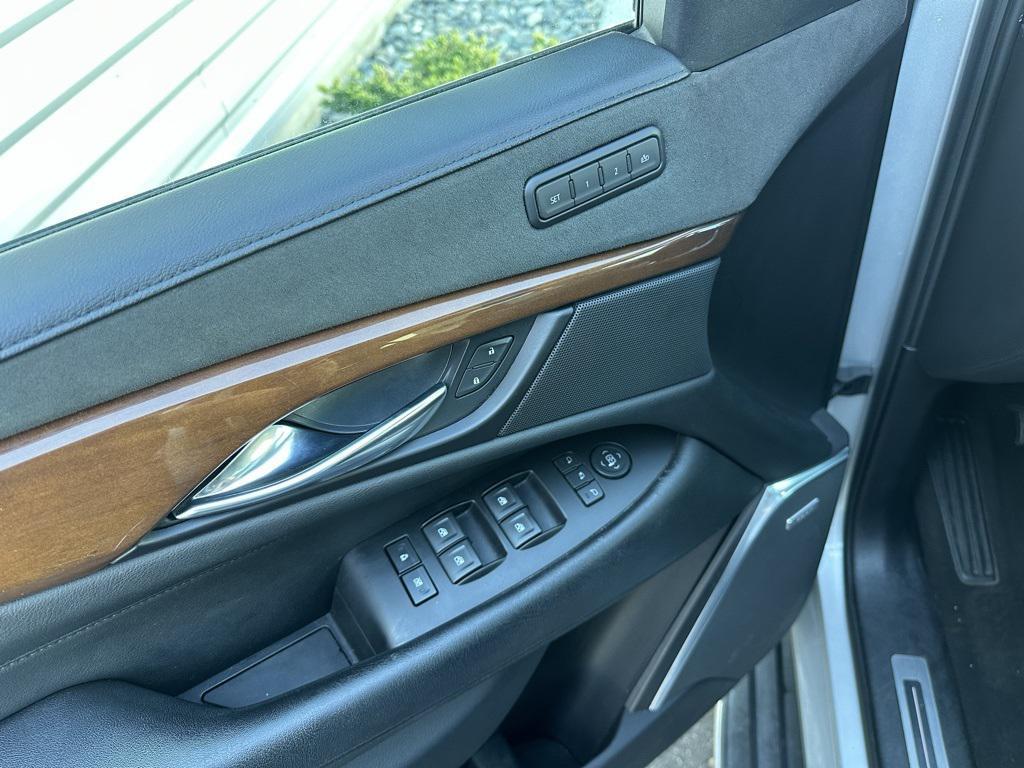 used 2020 Cadillac Escalade car, priced at $42,987