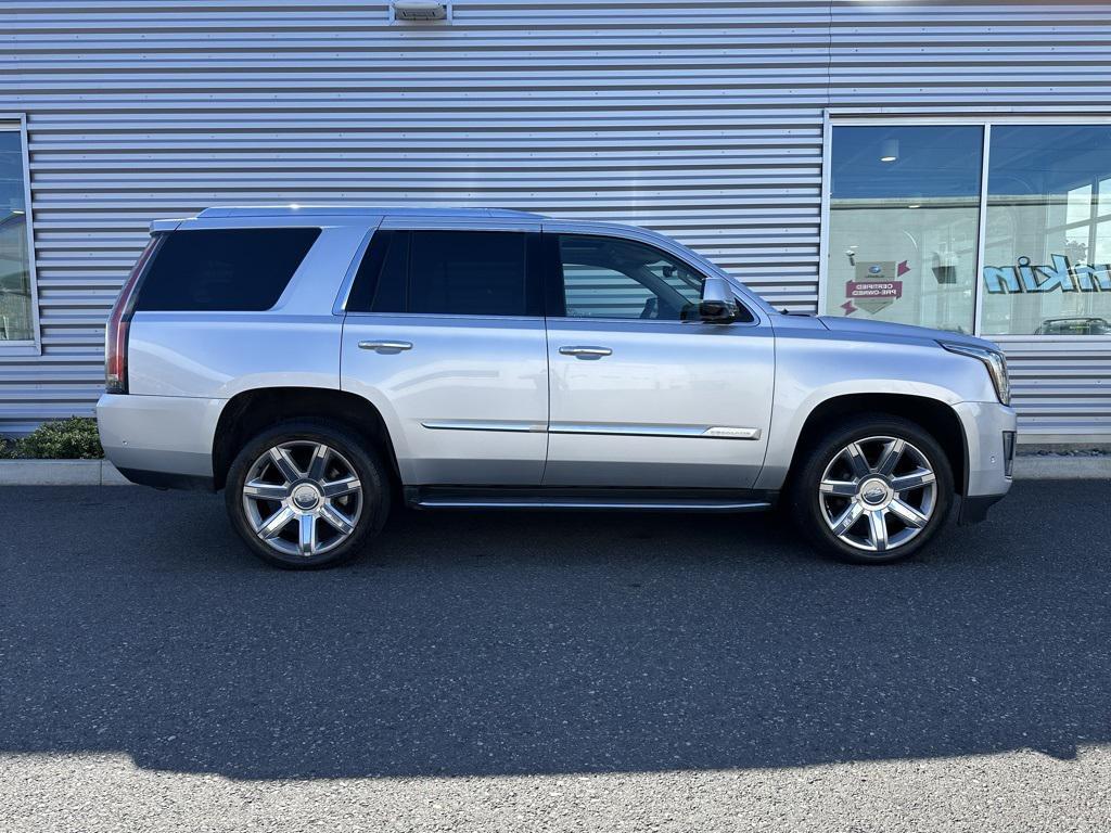 used 2020 Cadillac Escalade car, priced at $42,987