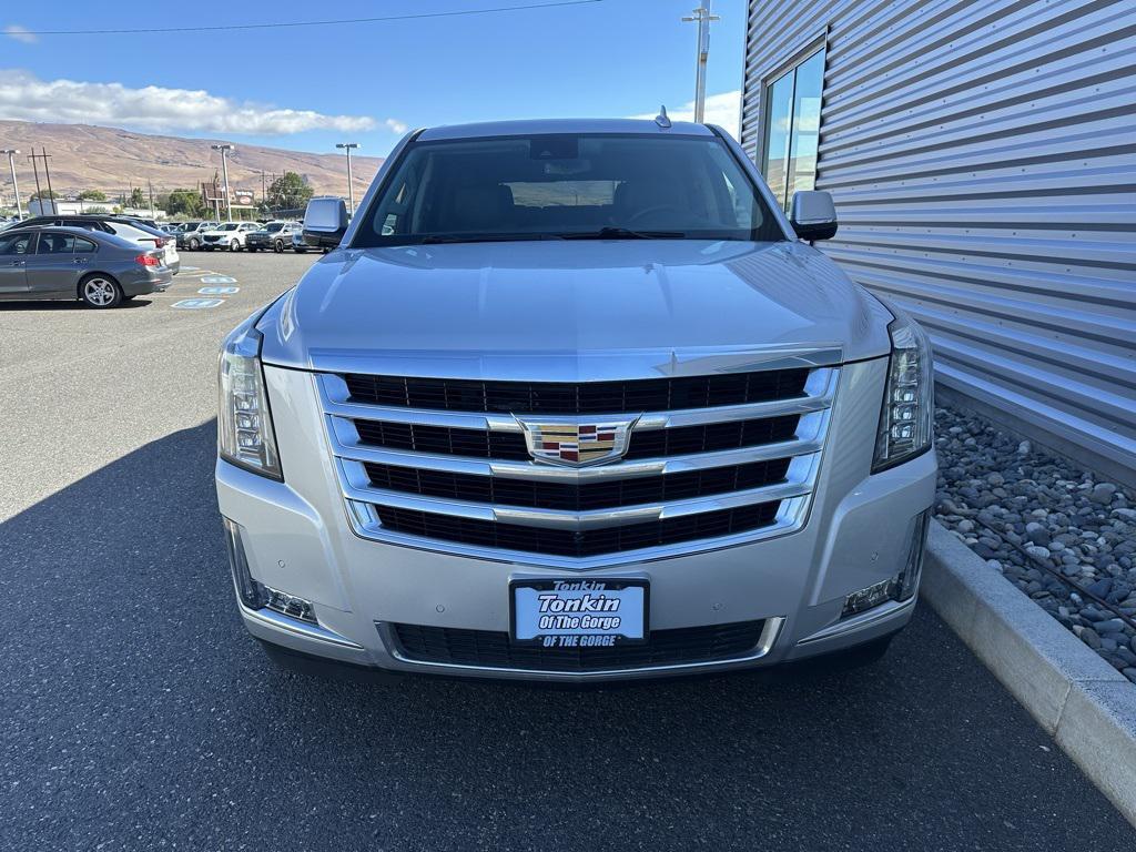 used 2020 Cadillac Escalade car, priced at $42,987