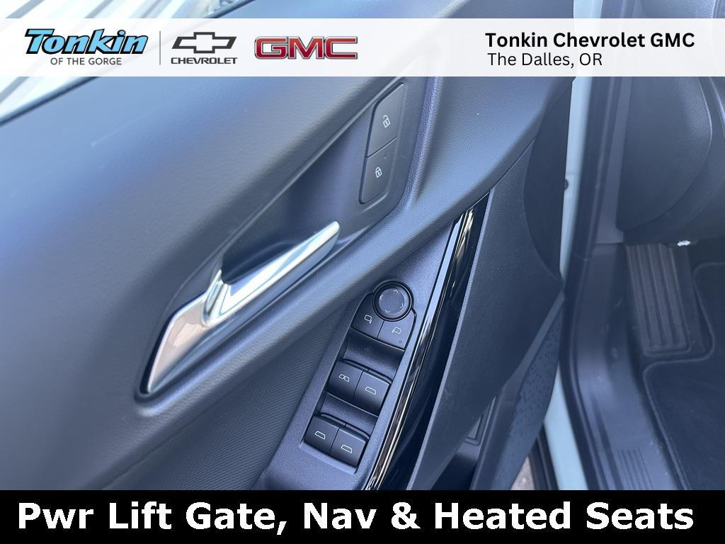 new 2026 Chevrolet Equinox car, priced at $34,000