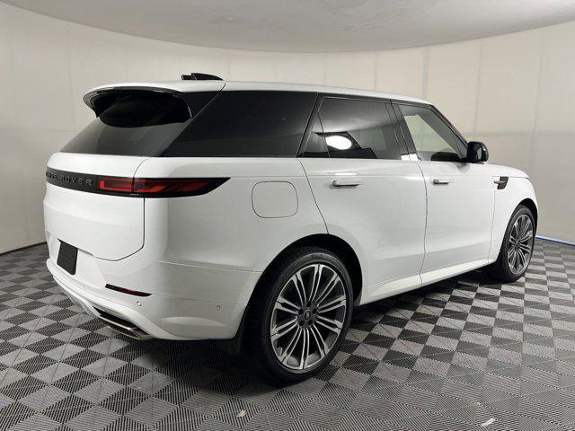 new 2025 Land Rover Range Rover Sport car, priced at $101,685