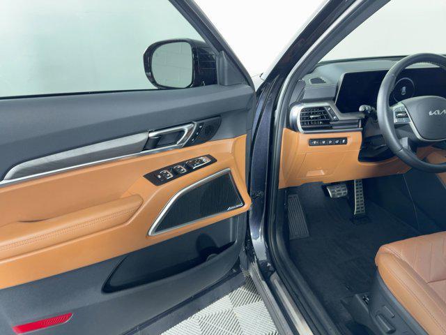 used 2025 Kia Telluride car, priced at $44,999