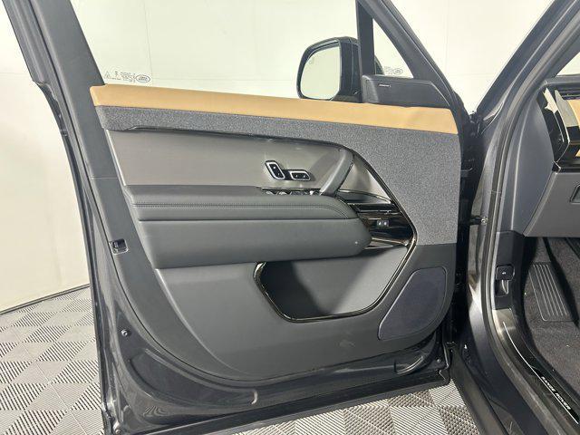 new 2025 Land Rover Range Rover Sport car, priced at $98,015