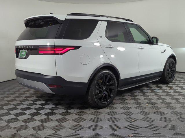 new 2025 Land Rover Discovery car, priced at $68,268