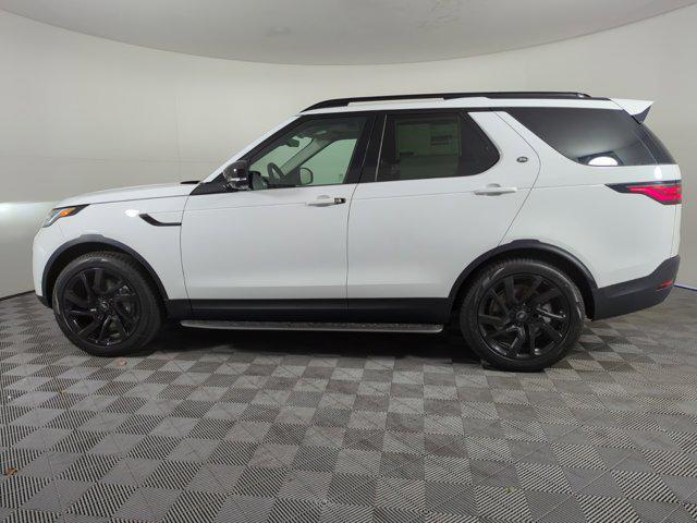 new 2025 Land Rover Discovery car, priced at $68,268