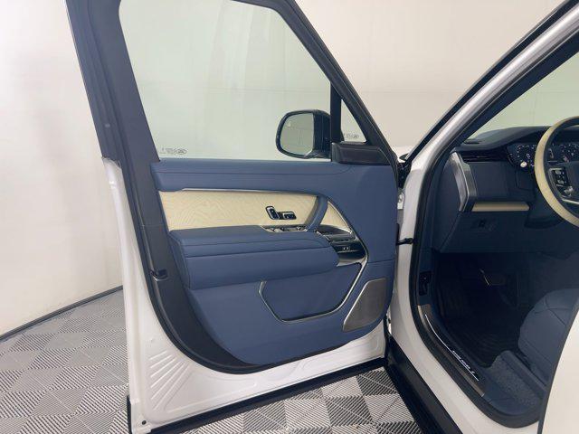 new 2025 Land Rover Range Rover car, priced at $293,160