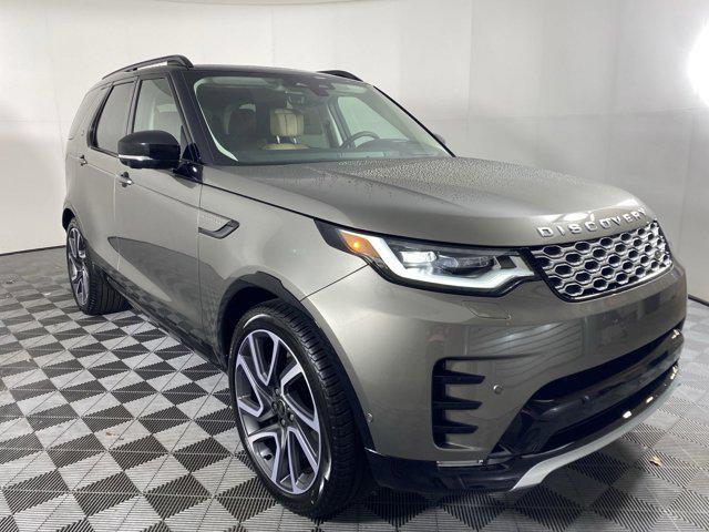 new 2025 Land Rover Discovery car, priced at $86,458