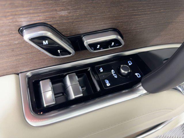 new 2025 Land Rover Range Rover car, priced at $128,575