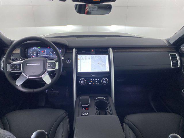 new 2025 Land Rover Discovery car, priced at $67,668