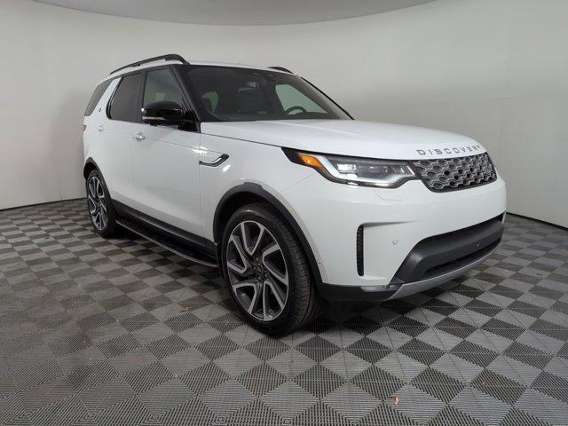 new 2025 Land Rover Discovery car, priced at $70,128