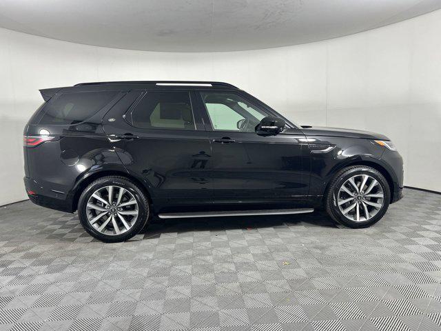 new 2025 Land Rover Discovery car, priced at $81,062