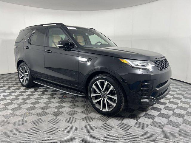 new 2025 Land Rover Discovery car, priced at $81,062