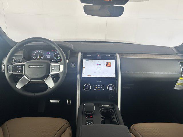 new 2025 Land Rover Discovery car, priced at $81,063