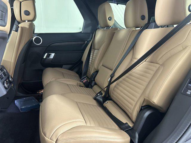 new 2025 Land Rover Discovery car, priced at $81,062