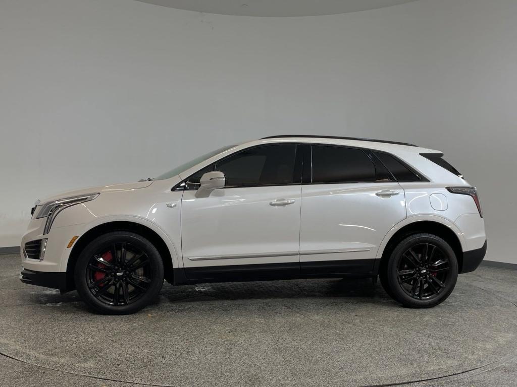 used 2023 Cadillac XT5 car, priced at $37,999