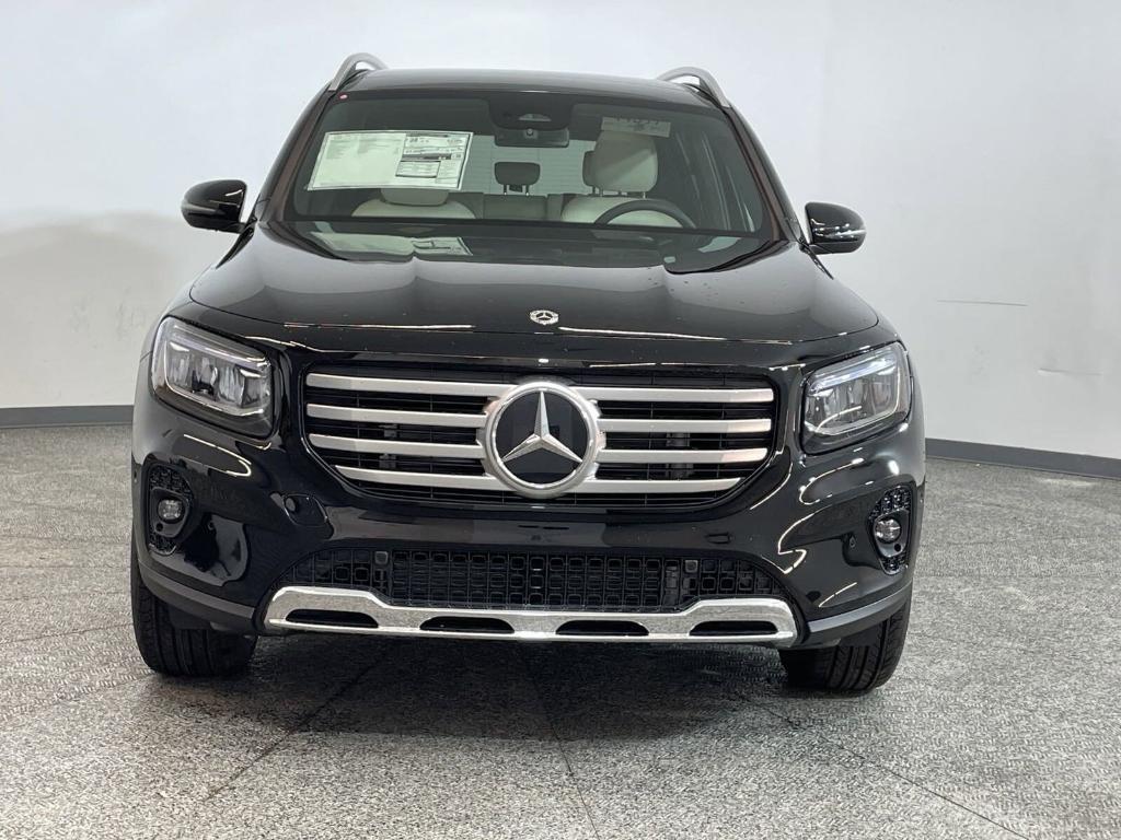 new 2025 Mercedes-Benz GLB 250 car, priced at $50,285