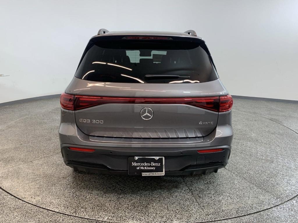 new 2024 Mercedes-Benz EQB 300 car, priced at $65,325