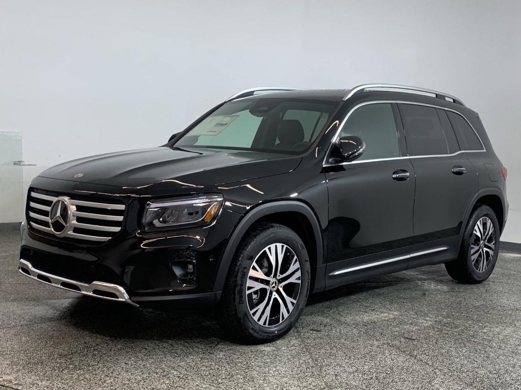 new 2025 Mercedes-Benz GLB 250 car, priced at $48,645