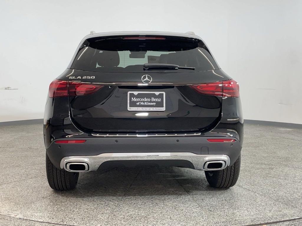 new 2025 Mercedes-Benz GLA 250 car, priced at $44,460